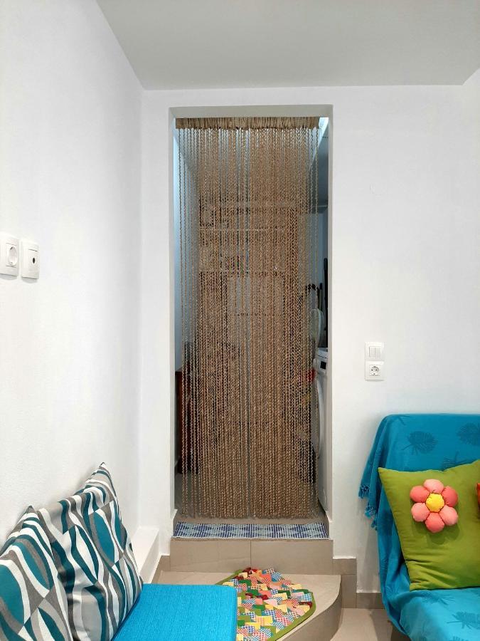 Quiet, Colourful Home In Cyclades Adiata Exterior photo